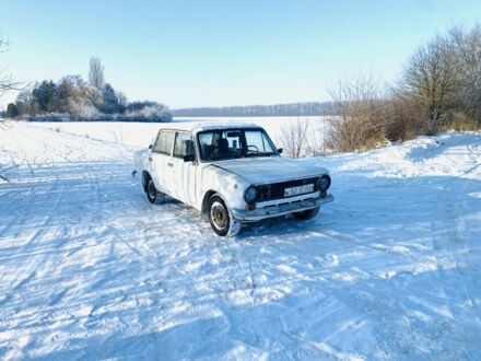 Белый ВАЗ 2101, объемом двигателя 0 л и пробегом 300 тыс. км за 358 $, фото 1 на Automoto.ua