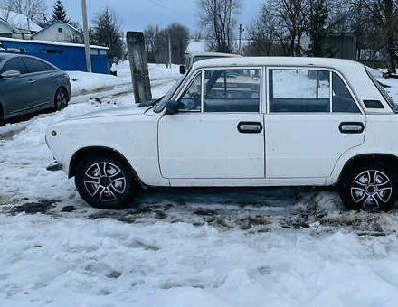 Білий ВАЗ 2101, об'ємом двигуна 1.29 л та пробігом 323 тис. км за 450 $, фото 1 на Automoto.ua