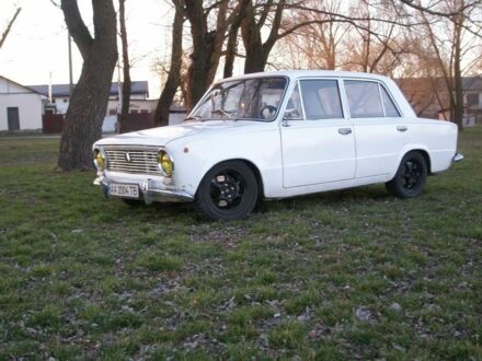ВАЗ 2101 1978 в Киеве на Automoto.ua Белый ВАЗ 2101, объемом двигателя 1.2 л и пробегом 70 тыс. км за 1000 $, фото 1 на Automoto.ua