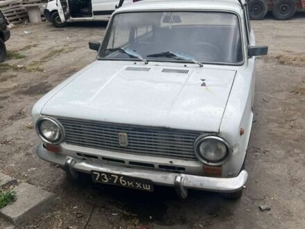 Белый ВАЗ 2101, объемом двигателя 1.5 л и пробегом 100 тыс. км за 298 $, фото 1 на Automoto.ua