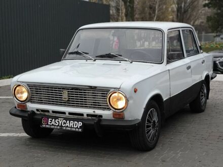 Белый ВАЗ 2101, объемом двигателя 0 л и пробегом 222 тыс. км за 350 $, фото 1 на Automoto.ua