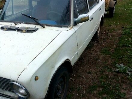 ВАЗ 2101 1979 у Коблеве на Automoto.ua Білий ВАЗ 2101, об'ємом двигуна 15 л та пробігом 0 тис. км за 720 $, фото 1 на Automoto.ua