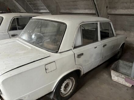 ВАЗ 2101 1979 у Чернігові на Automoto.ua Білий ВАЗ 2101, об'ємом двигуна 0 л та пробігом 400 тис. км за 120 $, фото 1 на Automoto.ua