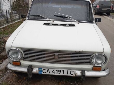 ВАЗ 2101 1979 у Умани на Automoto.ua Білий ВАЗ 2101, об'ємом двигуна 1.2 л та пробігом 35 тис. км за 581 $, фото 1 на Automoto.ua