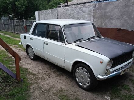 Белый ВАЗ 2101, объемом двигателя 0 л и пробегом 200 тыс. км за 3100 $, фото 1 на Automoto.ua