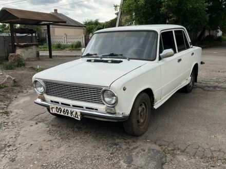 ВАЗ 2101 1980 у Александрие на Automoto.ua Білий ВАЗ 2101, об'ємом двигуна 1.3 л та пробігом 200 тис. км за 361 $, фото 1 на Automoto.ua