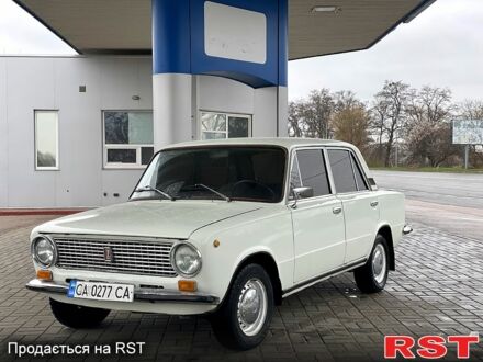 ВАЗ 2101 1980 у Черкасах на Automoto.ua Білий ВАЗ 2101, об'ємом двигуна 1.2 л та пробігом 100 тис. км за 950 $, фото 1 на Automoto.ua