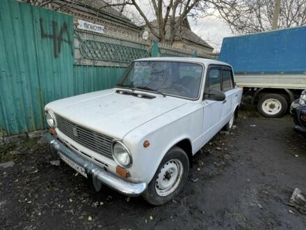 Белый ВАЗ 2101, объемом двигателя 0 л и пробегом 100 тыс. км за 589 $, фото 1 на Automoto.ua