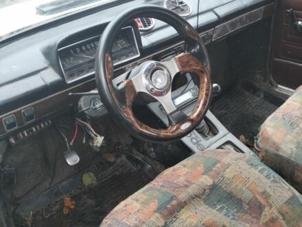 ВАЗ 2101 1981 в Александрие на Automoto.ua Белый ВАЗ 2101, объемом двигателя 0 л и пробегом 777 тыс. км за 384 $, фото 1 на Automoto.ua