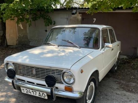 ВАЗ 2101 1982 в Краматорске на Automoto.ua Белый ВАЗ 2101, объемом двигателя 1.3 л и пробегом 58 тыс. км за 721 $, фото 1 на Automoto.ua
