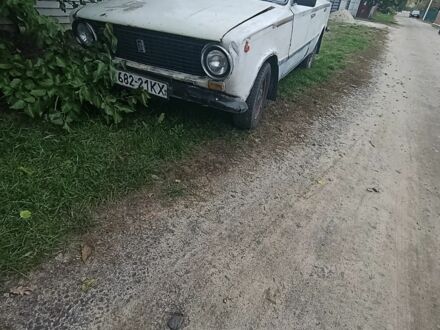ВАЗ 2101 1984 в Броварах на Automoto.ua Белый ВАЗ 2101, объемом двигателя 1 л и пробегом 818 тыс. км за 309 $, фото 1 на Automoto.ua