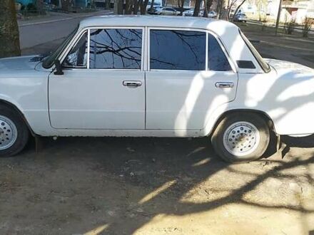 ВАЗ 2101 1985 у Покров (Орджонікідзе) на Automoto.ua Білий ВАЗ 2101, об'ємом двигуна 1.2 л та пробігом 82 тис. км за 1400 $, фото 1 на Automoto.ua