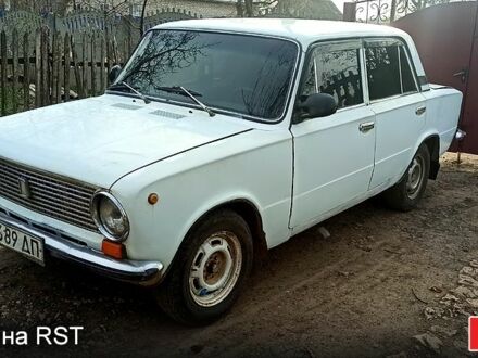 ВАЗ 2101 1985 у Великой Александровке на Automoto.ua Білий ВАЗ 2101, об'ємом двигуна 12 л та пробігом 100 тис. км за 480 $, фото 1 на Automoto.ua