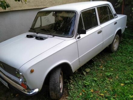 ВАЗ 2101 1986 в Ужгороде на Automoto.ua Белый ВАЗ 2101, объемом двигателя 1.2 л и пробегом 150 тыс. км за 910 $, фото 1 на Automoto.ua