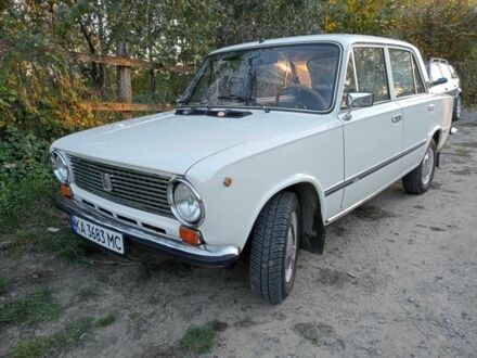 ВАЗ 2101 1986 у Любаре на Automoto.ua Білий ВАЗ 2101, об'ємом двигуна 1.2 л та пробігом 70 тис. км за 2400 $, фото 1 на Automoto.ua