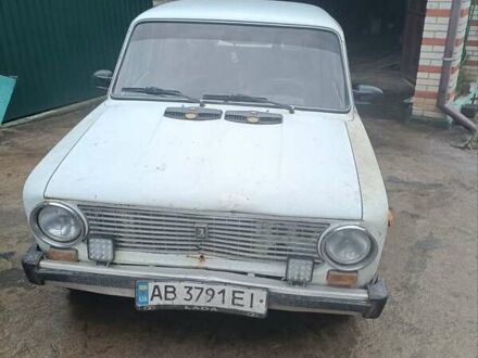 ВАЗ 2101 1986 в Жмеренке на Automoto.ua Белый ВАЗ 2101, объемом двигателя 1.2 л и пробегом 98 тыс. км за 363 $, фото 1 на Automoto.ua