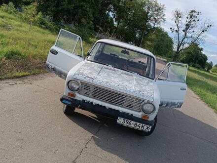 ВАЗ 2101 1986 у Переяславе-Хмельницком на Automoto.ua Білий ВАЗ 2101, об'ємом двигуна 1.1 л та пробігом 55 тис. км за 18000 $, фото 1 на Automoto.ua