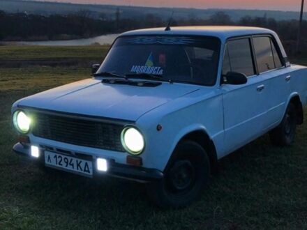 ВАЗ 2101 1986 в Александрие на Automoto.ua Белый ВАЗ 2101, объемом двигателя 2 л и пробегом 270 тыс. км за 567 $, фото 1 на Automoto.ua