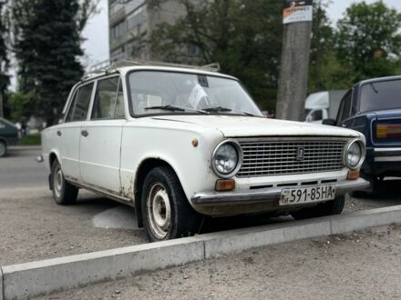 Білий ВАЗ 2101, об'ємом двигуна 0.13 л та пробігом 100 тис. км за 650 $, фото 1 на Automoto.ua