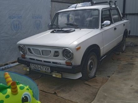 ВАЗ 2101 1987 у Чугуеве на Automoto.ua Білий ВАЗ 2101, об'ємом двигуна 1.5 л та пробігом 120 тис. км за 721 $, фото 1 на Automoto.ua