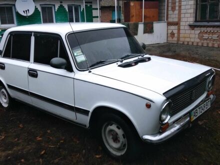 ВАЗ 2101 1988 в Немирове на Automoto.ua Белый ВАЗ 2101, объемом двигателя 1.2 л и пробегом 97 тыс. км за 449 $, фото 1 на Automoto.ua