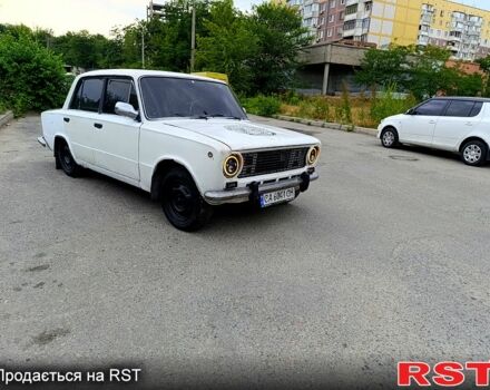 Бежевый ВАЗ 2101, объемом двигателя 1.2 л и пробегом 300 тыс. км за 400 $, фото 2 на Automoto.ua