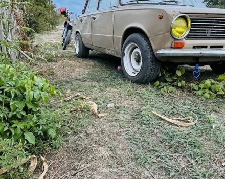 Бежевий ВАЗ 2101, об'ємом двигуна 1.6 л та пробігом 13 тис. км за 308 $, фото 2 на Automoto.ua