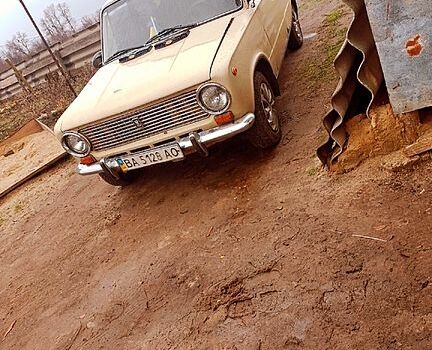 ВАЗ 2101 1977 в Кропивницком (Кировограде) на Automoto.ua Бежевый ВАЗ 2101, объемом двигателя 15 л и пробегом 0 тыс. км за 358 $, фото 2 на Automoto.ua