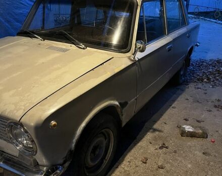 ВАЗ 2101 1980 в Черновцах на Automoto.ua Бежевый ВАЗ 2101, объемом двигателя 0 л и пробегом 2 тыс. км за 450 $, фото 1 на Automoto.ua