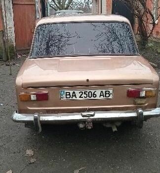 Бежевый ВАЗ 2101, объемом двигателя 1 л и пробегом 10 тыс. км за 663 $, фото 7 на Automoto.ua