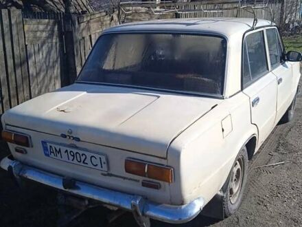 ВАЗ 2101 1974 в Черняхове на Automoto.ua Бежевый ВАЗ 2101, объемом двигателя 1.2 л и пробегом 104 тыс. км за 476 $, фото 1 на Automoto.ua