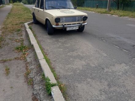 ВАЗ 2101 1974 в Каневе на Automoto.ua Бежевый ВАЗ 2101, объемом двигателя 1.3 л и пробегом 700 тыс. км за 601 $, фото 1 на Automoto.ua