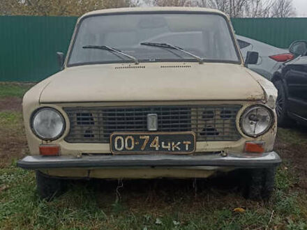 Бежевый ВАЗ 2101, объемом двигателя 0 л и пробегом 100 тыс. км за 300 $, фото 1 на Automoto.ua