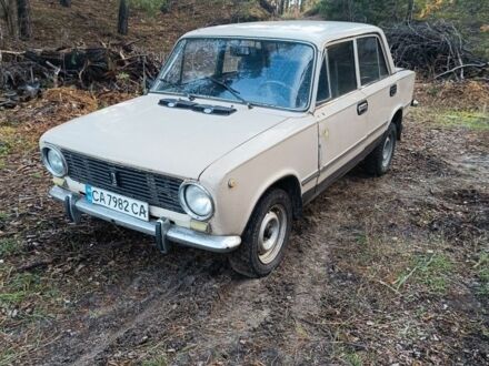 ВАЗ 2101 1979 в Чигирине на Automoto.ua Бежевый ВАЗ 2101, объемом двигателя 1.3 л и пробегом 1000 тыс. км за 357 $, фото 1 на Automoto.ua