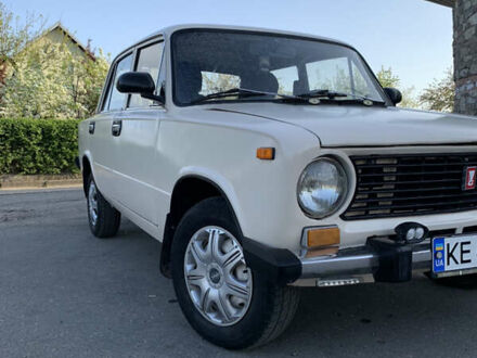 ВАЗ 2101 1980 у Кам'янське (Дніпродзержинськ) на Automoto.ua Бежевий ВАЗ 2101, об'ємом двигуна 1.2 л та пробігом 150 тис. км за 1200 $, фото 1 на Automoto.ua