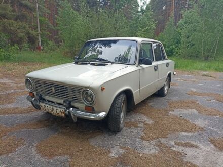 ВАЗ 2101 1981 в Котельве на Automoto.ua Бежевый ВАЗ 2101, объемом двигателя 0 л и пробегом 3 тыс. км за 725 $, фото 1 на Automoto.ua
