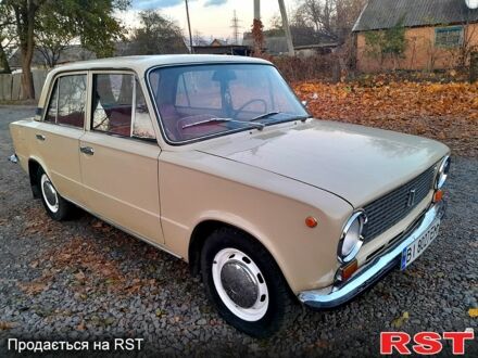 ВАЗ 2101 1983 у Миргороде на Automoto.ua Бежевий ВАЗ 2101, об'ємом двигуна 1.2 л та пробігом 80 тис. км за 1100 $, фото 1 на Automoto.ua