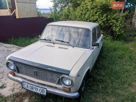 ВАЗ 2101 1983 в Каневе на Automoto.ua Бежевый ВАЗ 2101, объемом двигателя 1.2 л и пробегом 300 тыс. км за 600 $, фото 1 на Automoto.ua