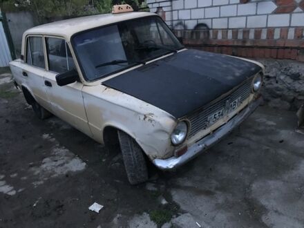 ВАЗ 2101 1985 в Виннице на Automoto.ua Бежевый ВАЗ 2101, объемом двигателя 1.6 л и пробегом 25 тыс. км за 490 $, фото 1 на Automoto.ua