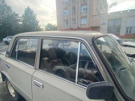ВАЗ 2101 1985 в Львове на Automoto.ua Бежевый ВАЗ 2101, объемом двигателя 1.2 л и пробегом 100 тыс. км за 700 $, фото 1 на Automoto.ua