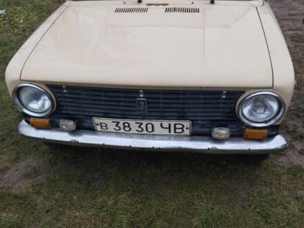 ВАЗ 2101 1985 у Вижнице на Automoto.ua Бежевий ВАЗ 2101, об'ємом двигуна 1 л та пробігом 100 тис. км за 303 $, фото 1 на Automoto.ua