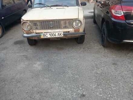 ВАЗ 2101 1985 у Львові на Automoto.ua Бежевий ВАЗ 2101, об'ємом двигуна 1.2 л та пробігом 100 тис. км за 350 $, фото 1 на Automoto.ua