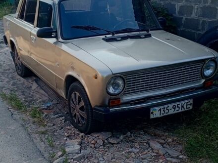 ВАЗ 2101 1986 в Василькове на Automoto.ua Бежевый ВАЗ 2101, объемом двигателя 0 л и пробегом 100 тыс. км за 597 $, фото 1 на Automoto.ua
