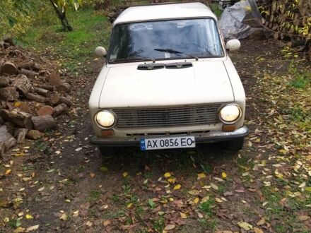 ВАЗ 2101 1986 в Каменское - Днепродзержинск на Automoto.ua Бежевый ВАЗ 2101, объемом двигателя 1.2 л и пробегом 19 тыс. км за 350 $, фото 1 на Automoto.ua