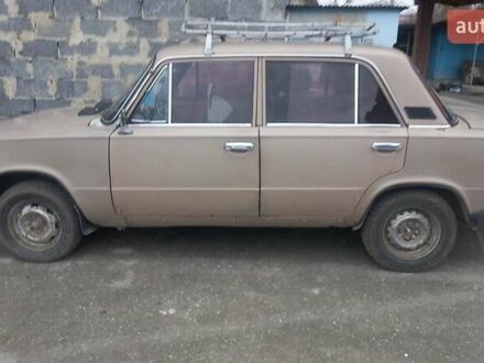 ВАЗ 2101 1986 у Тлумаче на Automoto.ua Бежевий ВАЗ 2101, об'ємом двигуна 0 л та пробігом 300 тис. км за 650 $, фото 1 на Automoto.ua