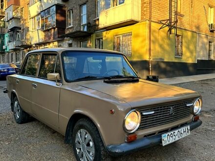 ВАЗ 2101 1987 в Днепре (Днепропетровске) на Automoto.ua Бежевый ВАЗ 2101, объемом двигателя 1.5 л и пробегом 11 тыс. км за 650 $, фото 1 на Automoto.ua