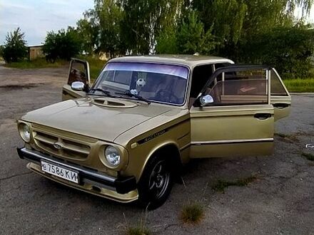 ВАЗ 2101 1988 у Малине на Automoto.ua Бежевий ВАЗ 2101, об'ємом двигуна 13 л та пробігом 200 тис. км за 900 $, фото 1 на Automoto.ua