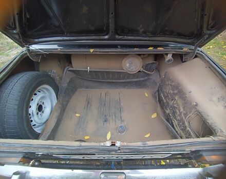 ВАЗ 2101 1989 в Золотоноше на Automoto.ua Черный ВАЗ 2101, объемом двигателя 1.2 л и пробегом 1000 тыс. км за 844 $, фото 11 на Automoto.ua