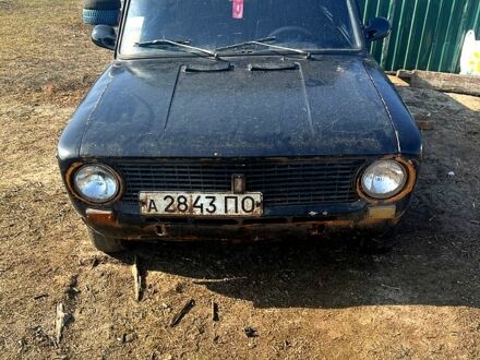 ВАЗ 2101 1984 в Котельве на Automoto.ua Черный ВАЗ 2101, объемом двигателя 13 л и пробегом 0 тыс. км за 340 $, фото 1 на Automoto.ua