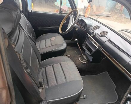 Коричневый ВАЗ 2101, объемом двигателя 0 л и пробегом 100 тыс. км за 500 $, фото 2 на Automoto.ua